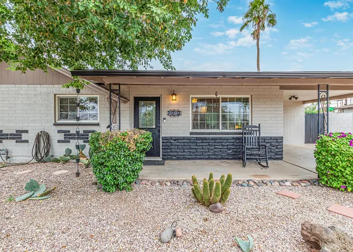 Holiday home Cozy Casa With Heated Pool 5 Minutes To Asu Tempe